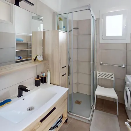 Tramontana 1-2 Apartment *
