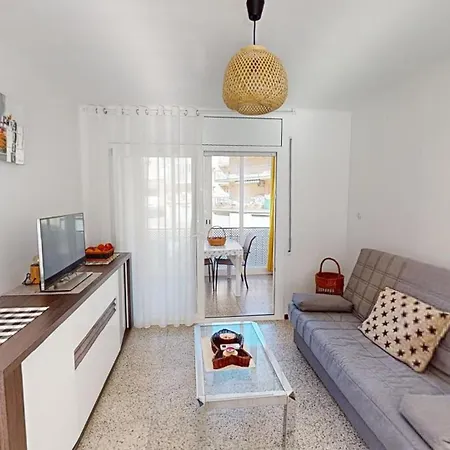 Tramontana 1-2 Apartment *
